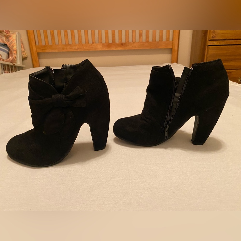 Rue 21 etc. boots